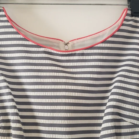 Women sleeveless dress - Picture 4 of 7